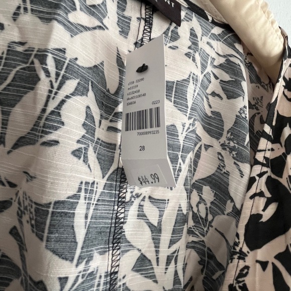 Lane Bryant Classic Crop Long-Sleeve Full Wrap Top in Maya Floral Size 28 - Picture 4 of 7